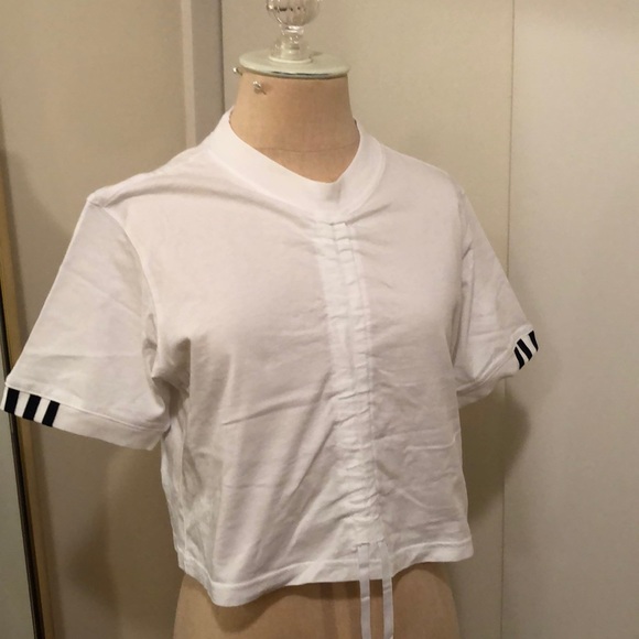 adidas Tops - Adidas linear logo tee